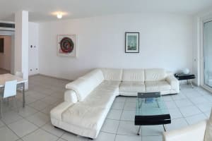 4 bedroom Italian Lakes apartment rental with pool