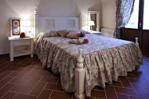 3 bedroom Tuscany apartment