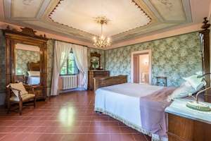 Arezzo villa rental