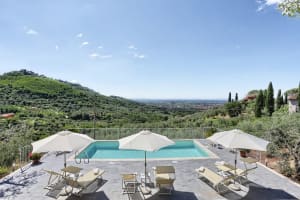 5 bedroom Tuscany villa rental