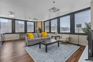 2BR Downtown Apartment with Gym & Deck — Pittsburgh, PA — vacation rental