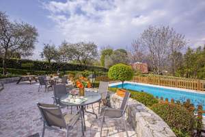 Villa Collina: Stunning 5 bedroom villa with pool