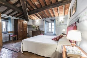 5 bedroom Tuscany villa rental