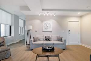 2B/2BA Distinguished Apartment, Rooftop Pool & Gym — Baltimore, MD — vacation rental