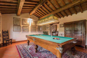 Tuscany villa with pool