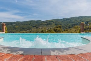 Tuscany villa with pool