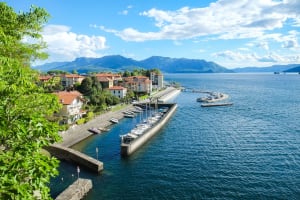 2 bedroom Lake Maggiore apartment with pool