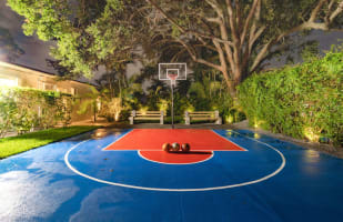 Villa Oahu | Basketball | Fire Pit | Mini Golf — Miami, FL — vacation rental