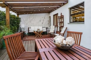 Cascais Central Home with Garden and Deck
