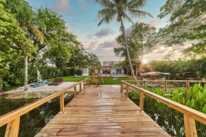 Villa Santorini | Lakefront | Kayak | Private Deck — Miami, FL — vacation rental
