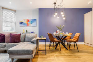 Coastal 1-Bed Apt w/ Free Gym, Parking & Garden