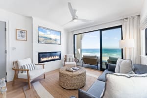 N Oceanfront Masterpiece with Rooftop & Hot Tub — San Diego, CA — vacation rental