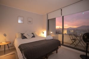 Cozy Nunoa Apt, Balcony & Modern Comfort