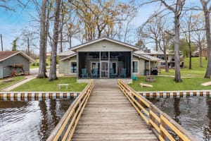 Screened Patio, King Beds, Fresh & Clean, Games — Farmerville, LA — vacation rental