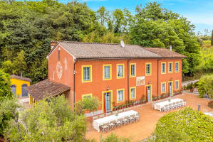 10 bedroom Lucca villa