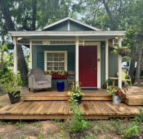 Historic Guest Cottage • Pet-Friendly • Walk to Downtown Bonham — Bonham, TX — vacation rental