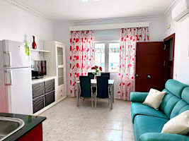 Apartamento Acogedor con Aire Acondicionado y WiFi a Pasos de la Playa - image 2