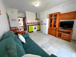 Alojamiento con balcón y espectaculares vistas al mar, totalmente equipado - image 4