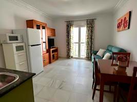 Alojamiento con balcón y espectaculares vistas al mar, totalmente equipado - image 5