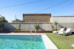 Villa con piscina privada, terraza y Wi-Fi - image 2