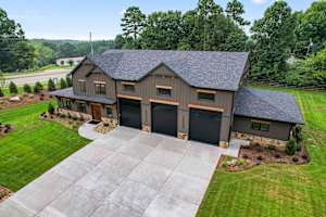 The Luxe Barn — Mooresville, NC — vacation rental