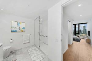 Photo #8 of Embassy II | 24th floor 2BR w/ Doorman, Gym, Pool
