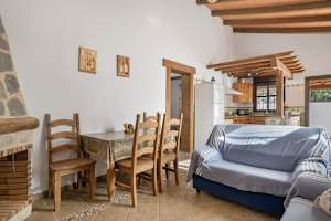 Apartamentos  con piscina compartida, WIFI y parking  - image 4