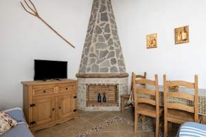 Apartamentos  con piscina compartida, WIFI y parking  - image 3