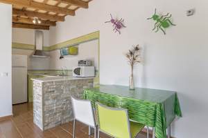 Casa  para 3 con piscina compartida, Wi-Fi - image 5