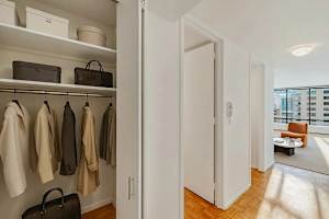 Photo #11 of River Villa | 17th-floor 4BR w/Doorman, Gym, Pool Photo #11 of River Villa | 17th-floor 4BR w/Doorman, Gym, Pool