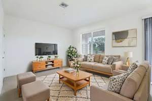 Family-Friendly Kissimmee Home with Pool & Parking