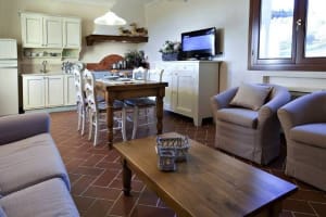 2 bedroom Tuscany apartment