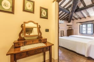 5 bedroom Tuscany villa rental