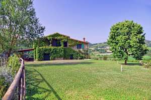 3 bedroom Umbria villa with pool