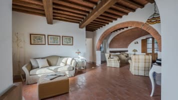 Pisa villa rental