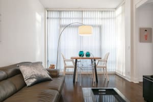 Yorkville Downtown Hotel Style Large Suite