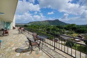 Bright and airy common area with the island view