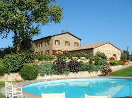 Tuscany apartment with pool