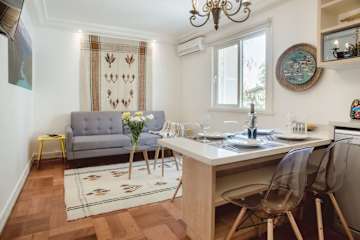 Nomad Life Retreat: Flexible 2BR in Providencia