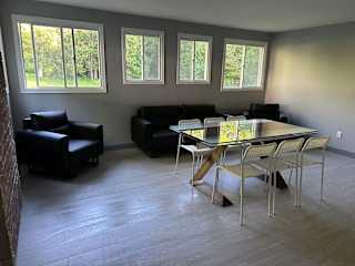 Luxurious Villas — property photograph 4