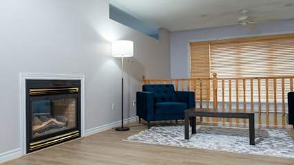 Pier 100 — property photograph 4