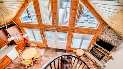 3-Bedroom Chalet #90 at Pier 100 — photograph 3