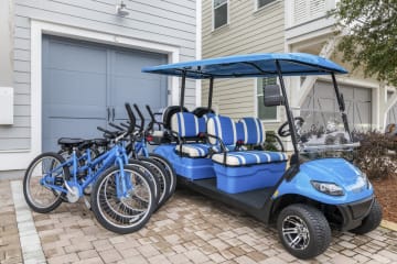6 Seater Golf Cart &amp; 4 Bikes!