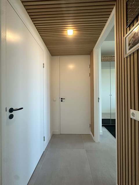 Image 27 of 28