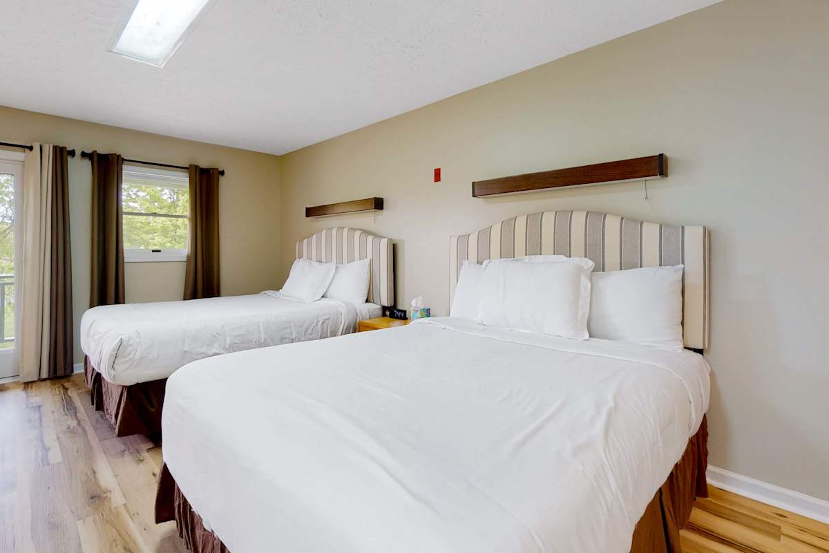 Baneberry Inn 8 photo 1