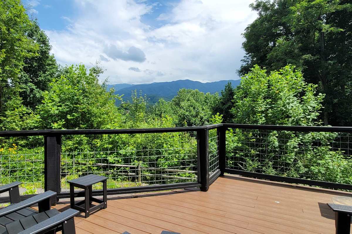 Emerald View photo 1