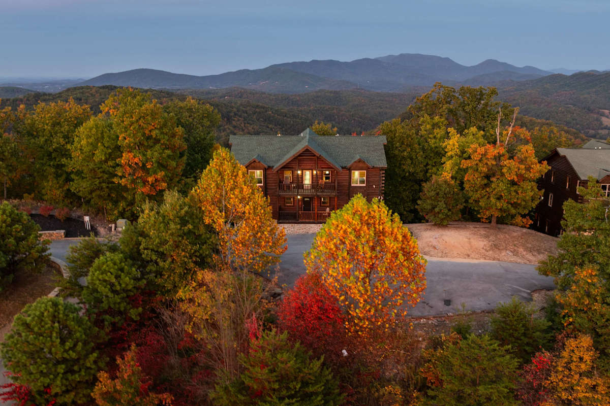 Legacy Mountain Resort – Right on Top of the World photo 1