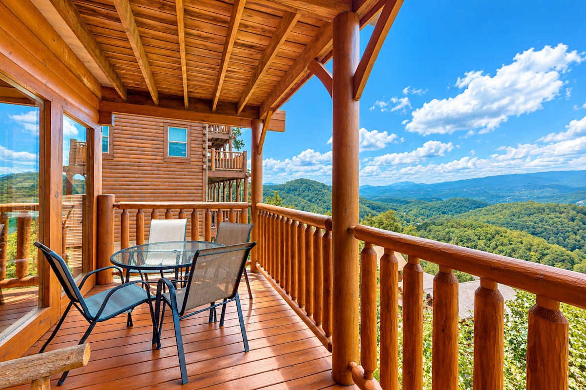 Black Bear Ridge Resort – A Walk in the Clouds photo 1