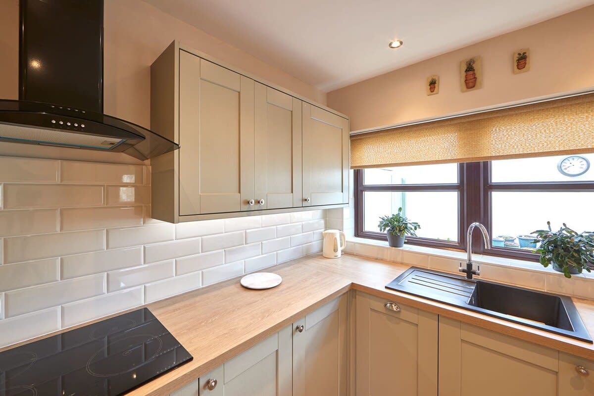 Wood Street Cottage – photo 11