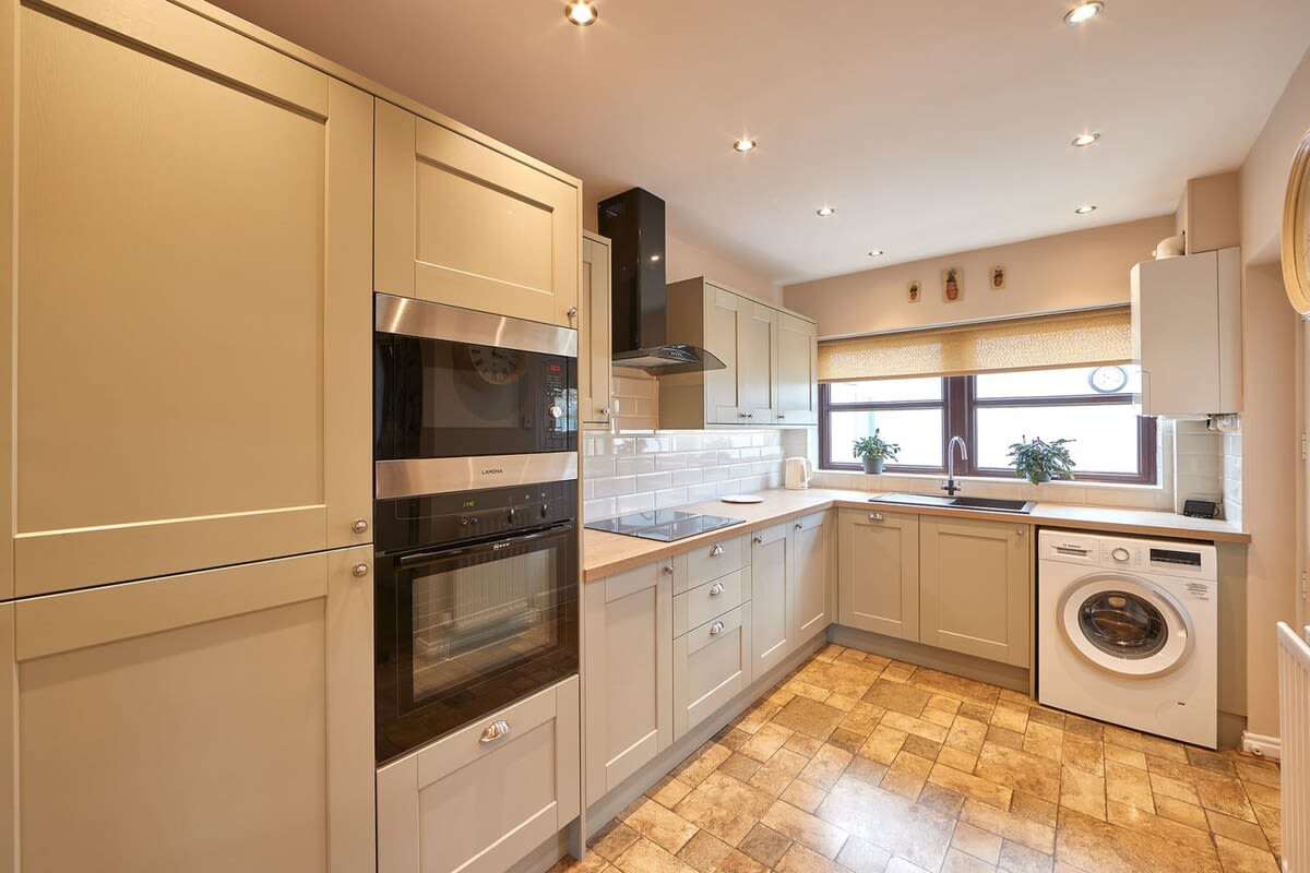 Wood Street Cottage – photo 3